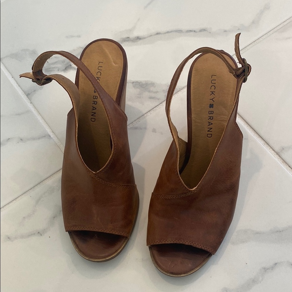 Lucky Brand Strap open toed Leather Pump